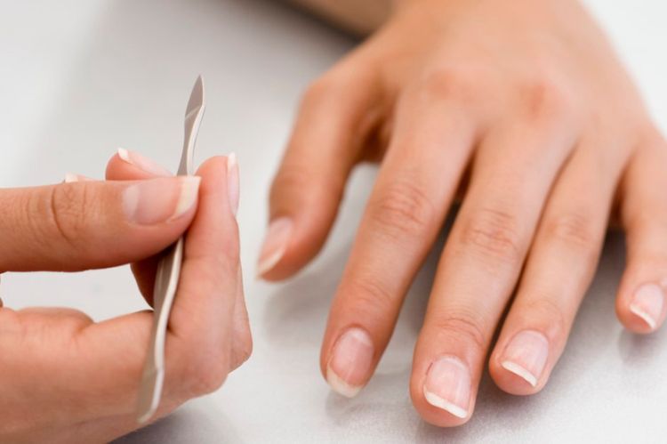 Use Cuticle Pusher to Peel off the Gel